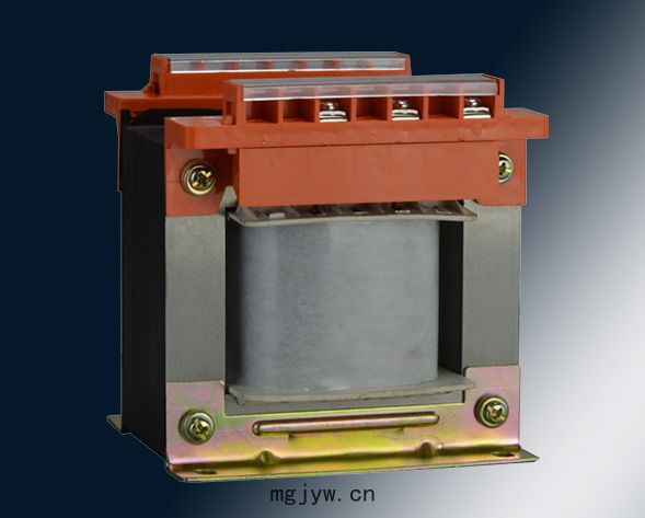 BK/BKC控制变压器（以下简称变压器）适用50-60Hz电压至500v的电路中，通常用作机床控制电器或局部照明灯及指示灯的电源之用。…
