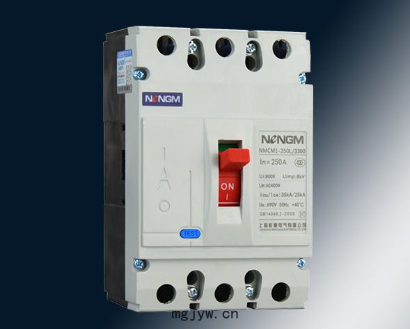 NMCM1系列塑料外壳式断路器（以下简称断路器），额定绝缘电压为800V．适用于交流50Hz．额定工作电压至690V．额定工作电流从10A至1250A的配电网络…